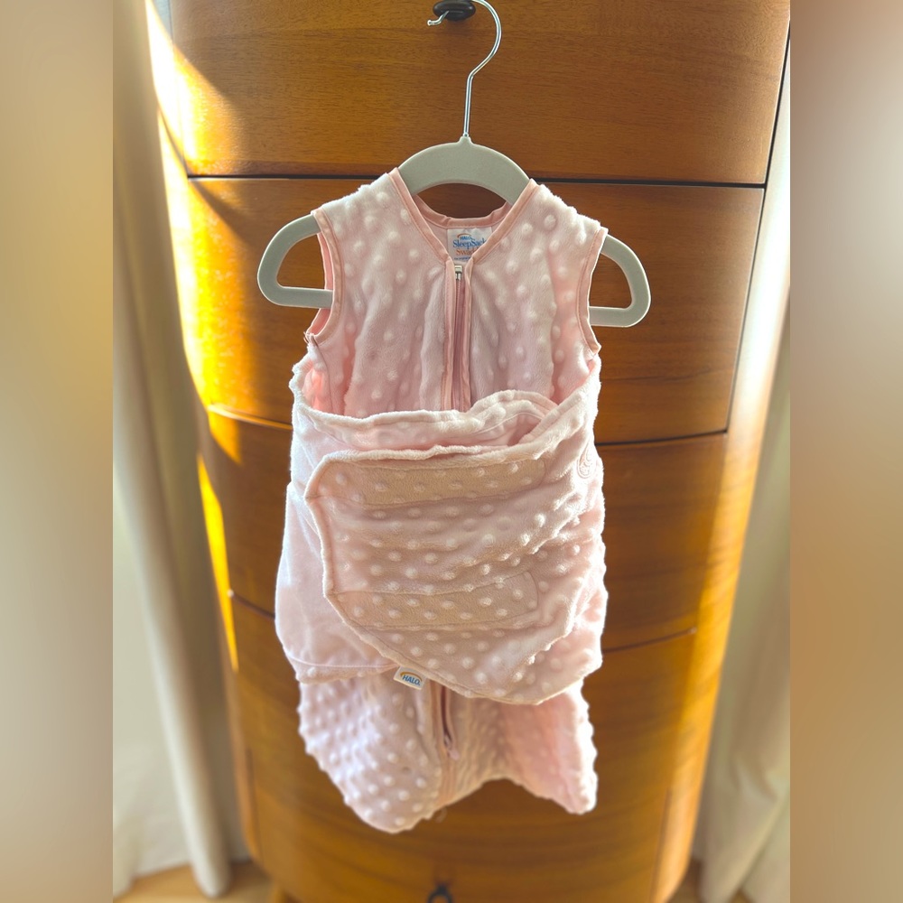 HALO Newborn Baby Pink Fleece Sleep Sack, EUC